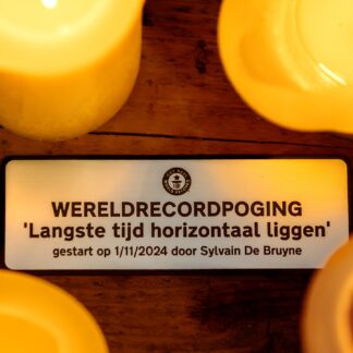 WERELDRECORDPOGING HORIZONTAAL LIGGEN